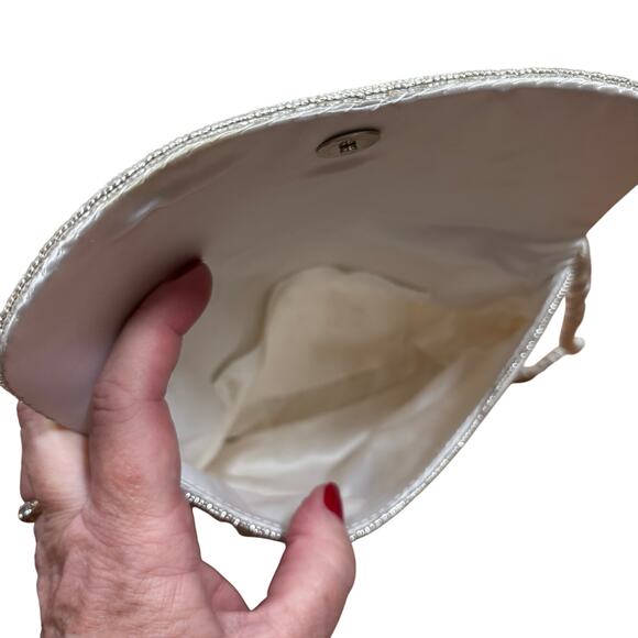 Vintage 1980’s beaded evening bag wedding brides purse white satin silver gold - Picture 6 of 10
